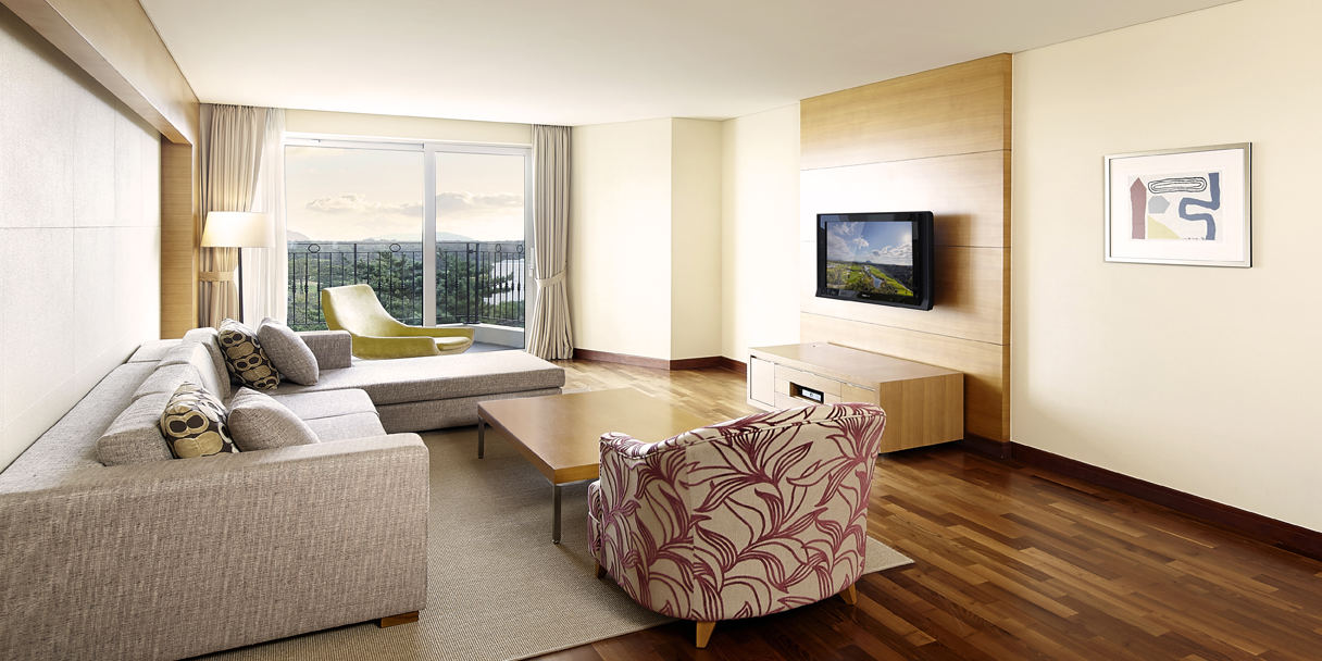 Executive Suite Room thumbnail