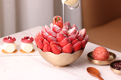 [THE AMBASSADOR SEOUL - A PULLMAN HOTEL] Fall in Strawberries