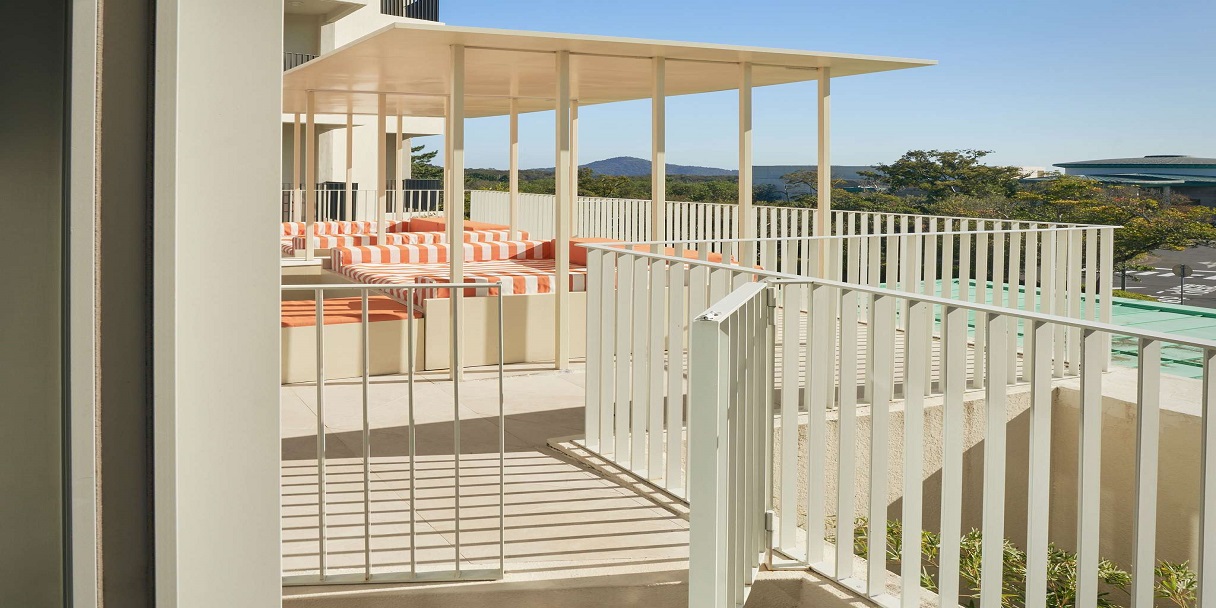 Pool Access Deluxe Room thumbnail