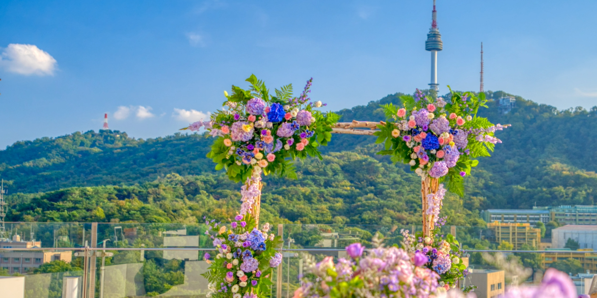 Le Style Roof-top Small Wedding thumbnail